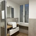 Casa Luca * Garda (Verona)